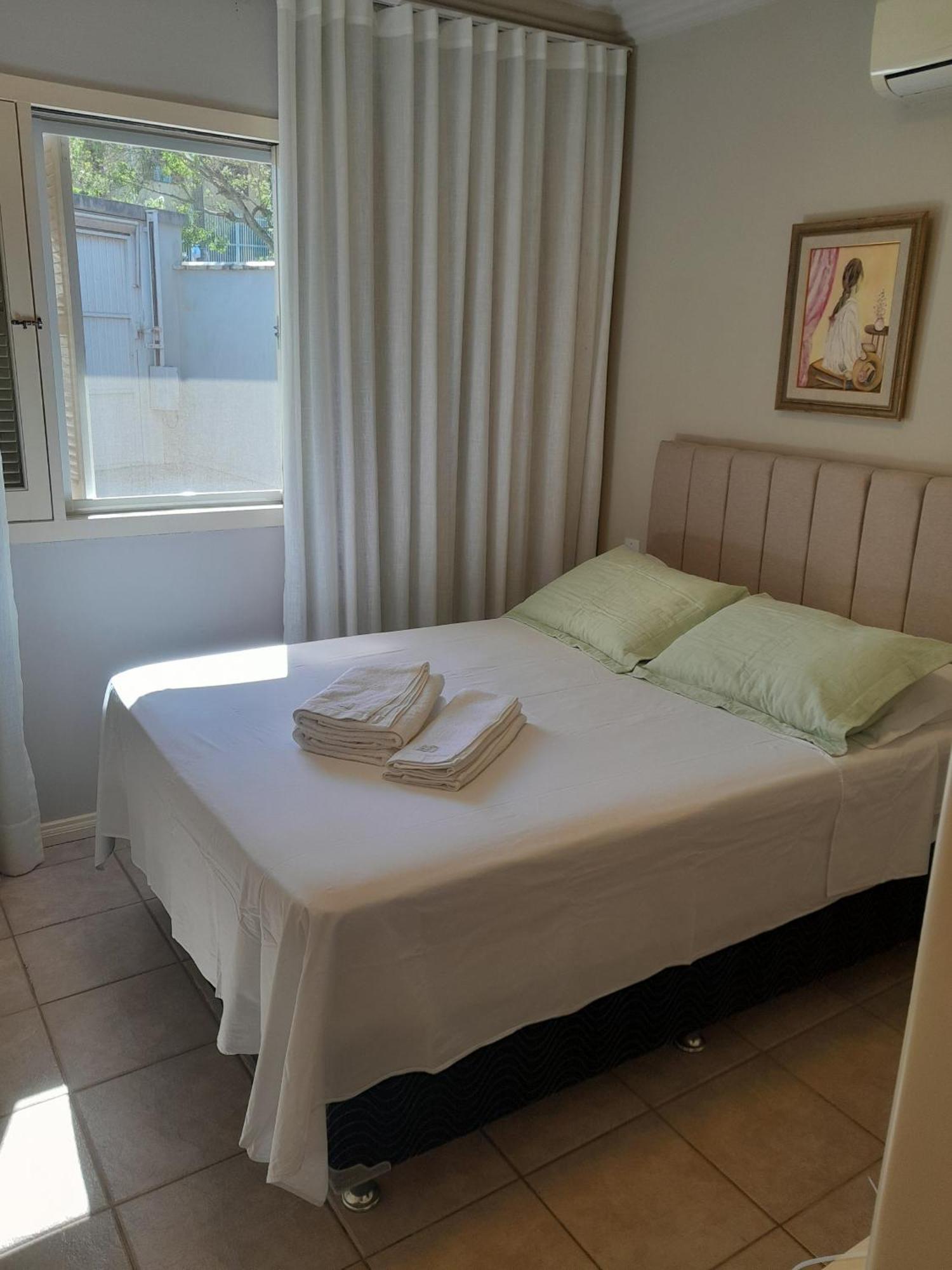 Holiday home Casa C Piscina, Churrasq E Wi-fi, Lazer Completo Criciuma (Santa Catarina)